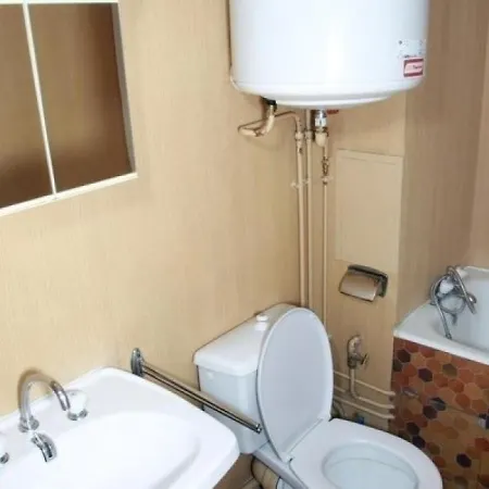 Apartman Montagne Pres Des Pistes Et Commerces - 4 Couchages - Parking Prive - Fr-1-330f-90 *
