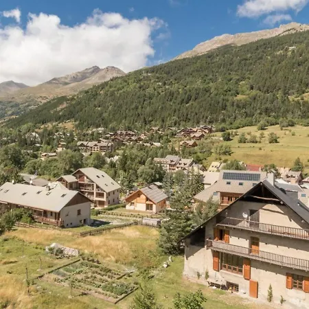 Montagne Pres Des Pistes Et Commerces - 4 Couchages - Parking Prive - Fr-1-330f-90