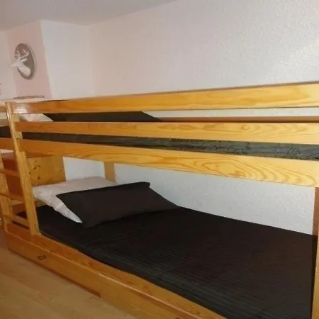 Montagne Pres Des Pistes Et Commerces - 4 Couchages - Parking Prive - Fr-1-330f-90 Apartman